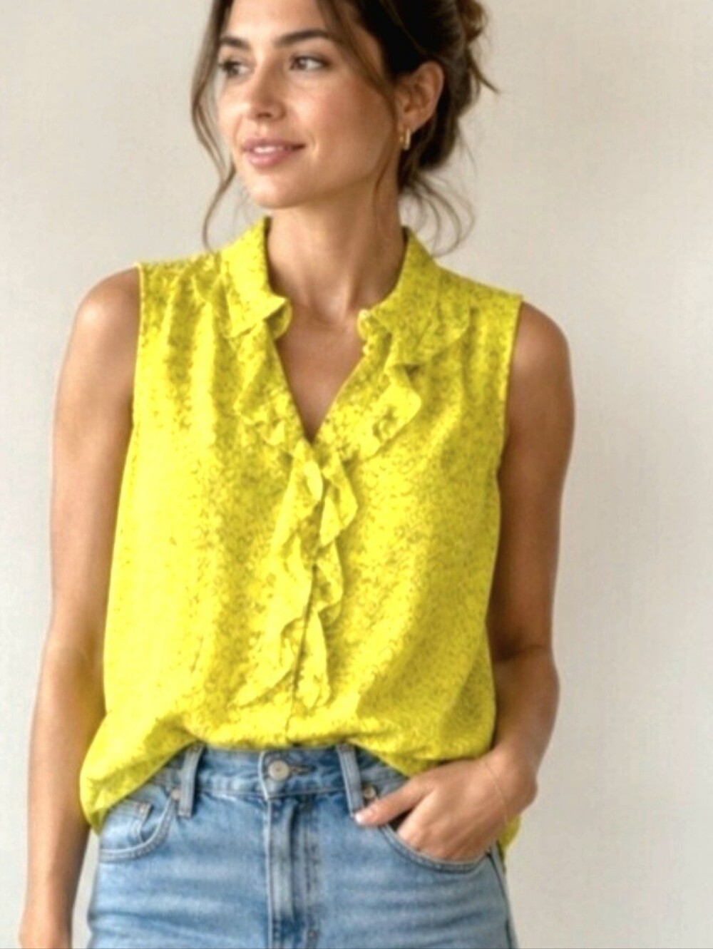 Cabi Reign chartreuse sleeveless ruffle blouse 3071